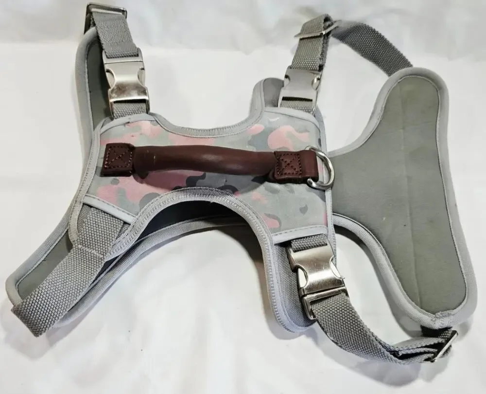 Reddy Reflective Camouflage Dog Harness With Handle Large/Large Grey & Pink